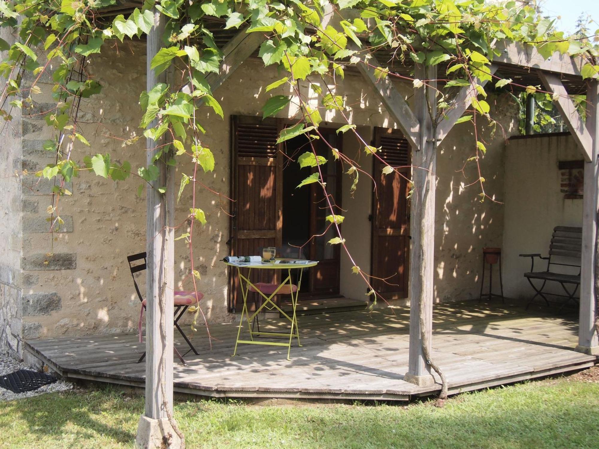 Chambre Familiale Au Coeur De La Nature Avec Jardin Et Piscine Privee, Ideale Pour Explorer Le Loiret - Fr-1-590-265 Bed and Breakfast Vitry-aux-Loges Eksteriør billede