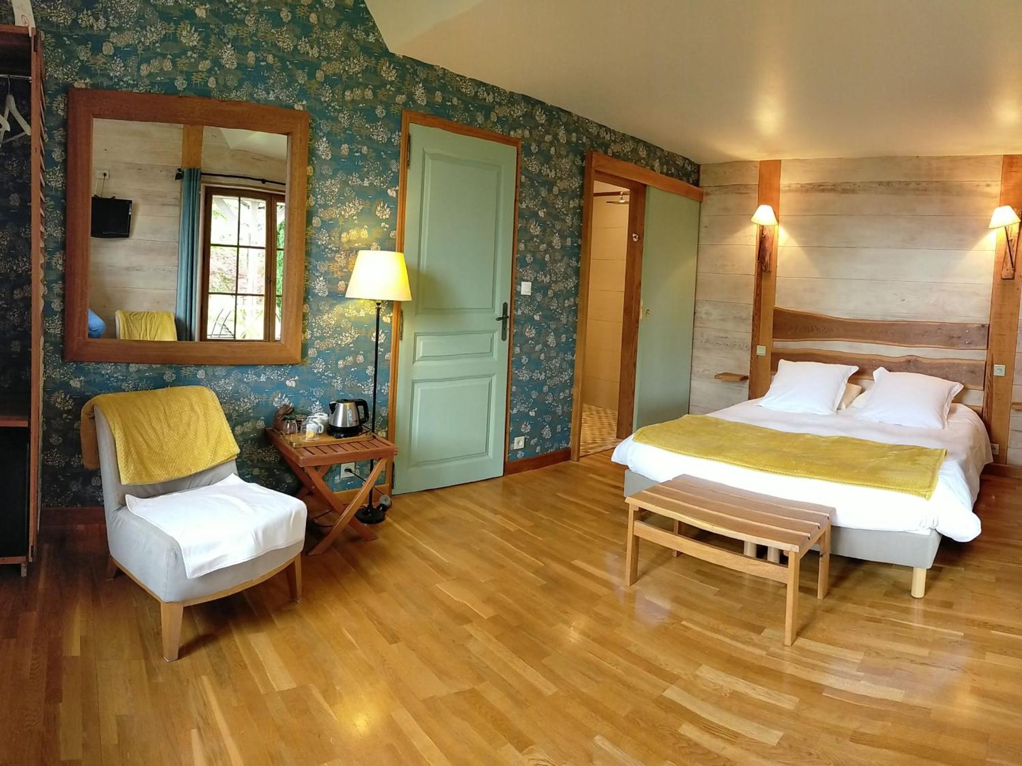 Chambre Familiale Au Coeur De La Nature Avec Jardin Et Piscine Privee, Ideale Pour Explorer Le Loiret - Fr-1-590-265 Bed and Breakfast Vitry-aux-Loges Eksteriør billede